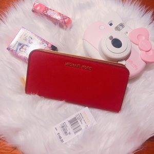 Brand new Michael kors zip around wallet